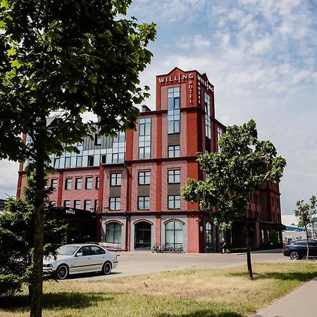 Willing Hotel Minsk Extérieur photo