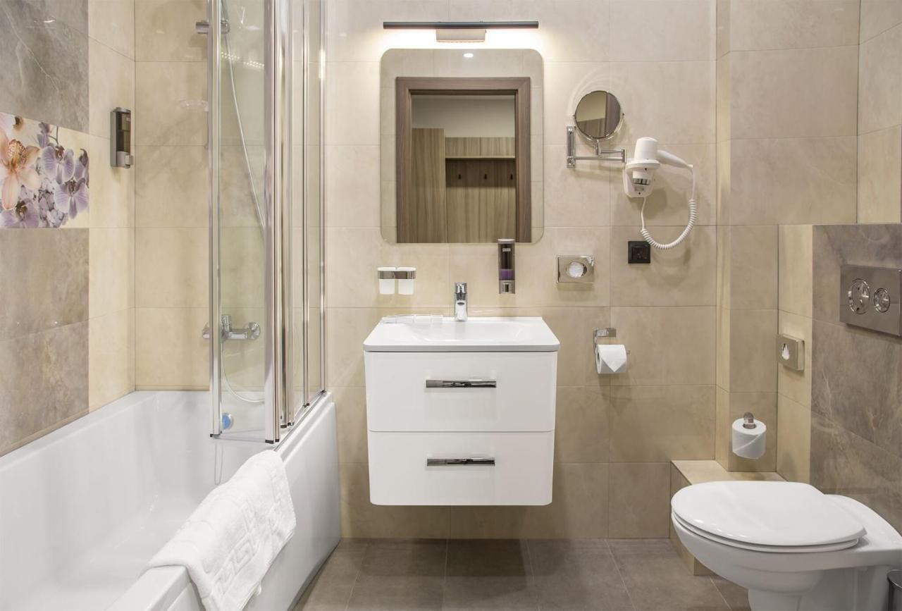 Willing Hotel Minsk Extérieur photo