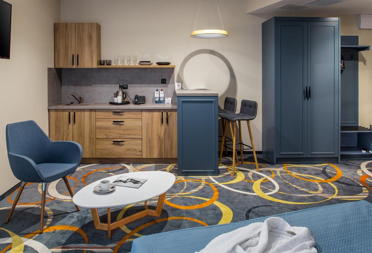 Willing Hotel Minsk Extérieur photo
